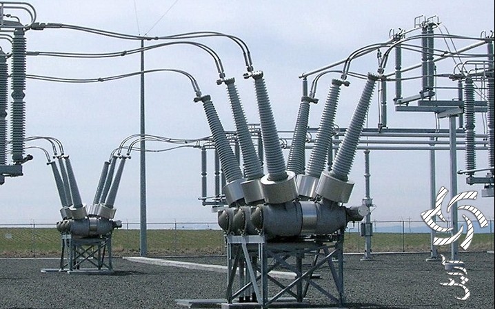 نمایی از مدار شکن (Circuit Breaker) یا CB از نوع Dead tank برق خورشیدی